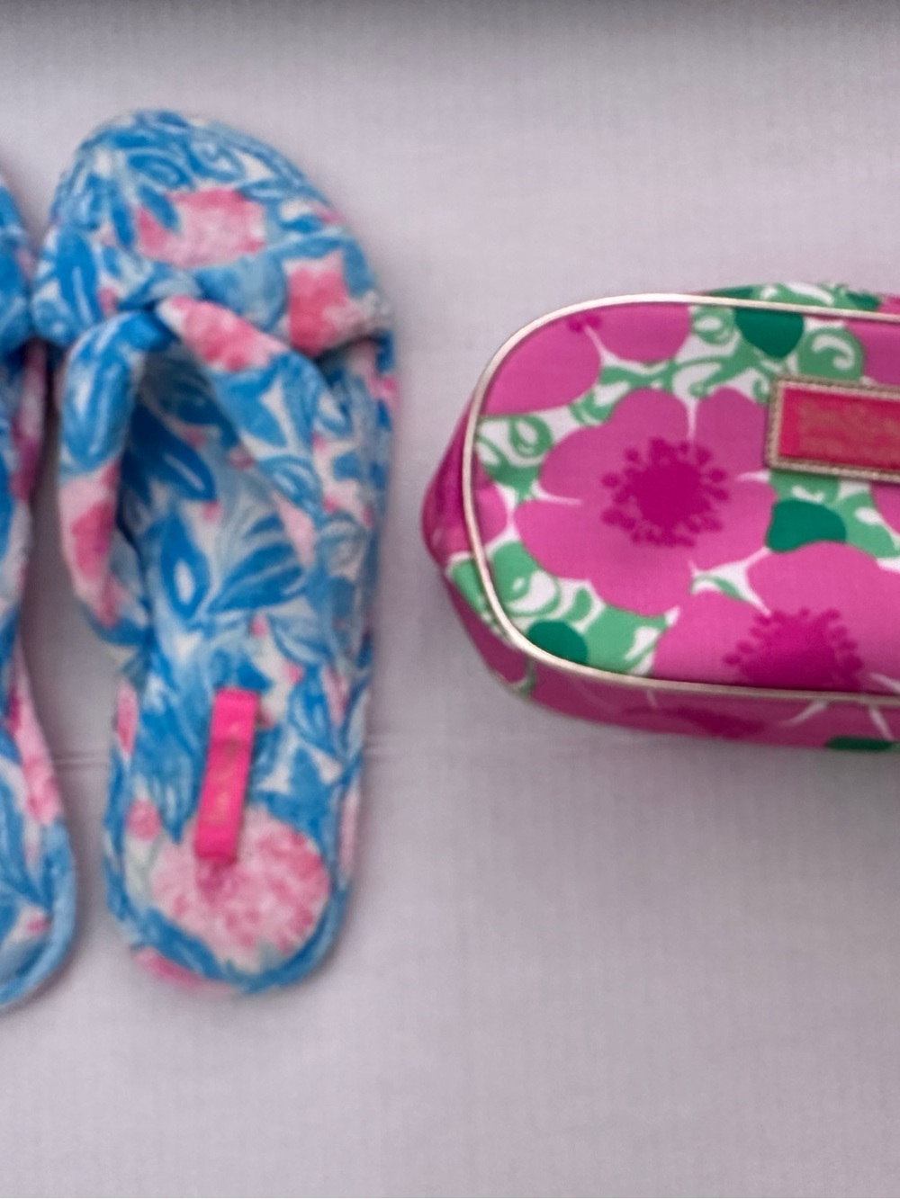 Lilly Pulitzer Spa Slippers Bondi Blue My Little Peony Size 9/10 & Cosmetic Bag
